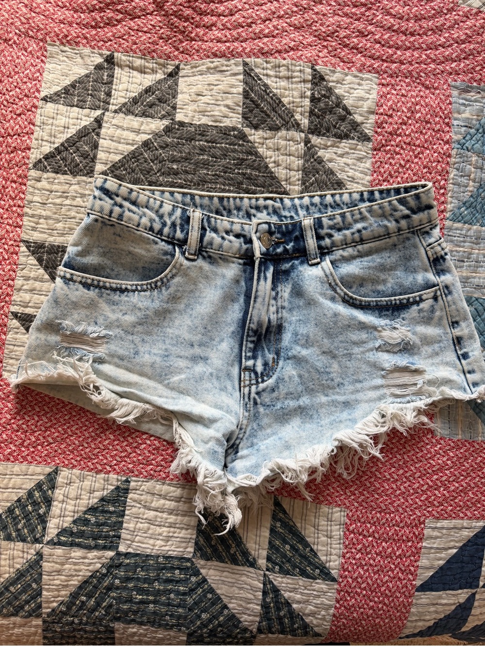 SHEIN Light Blue Acid-Wash Distressed Denim Shorts